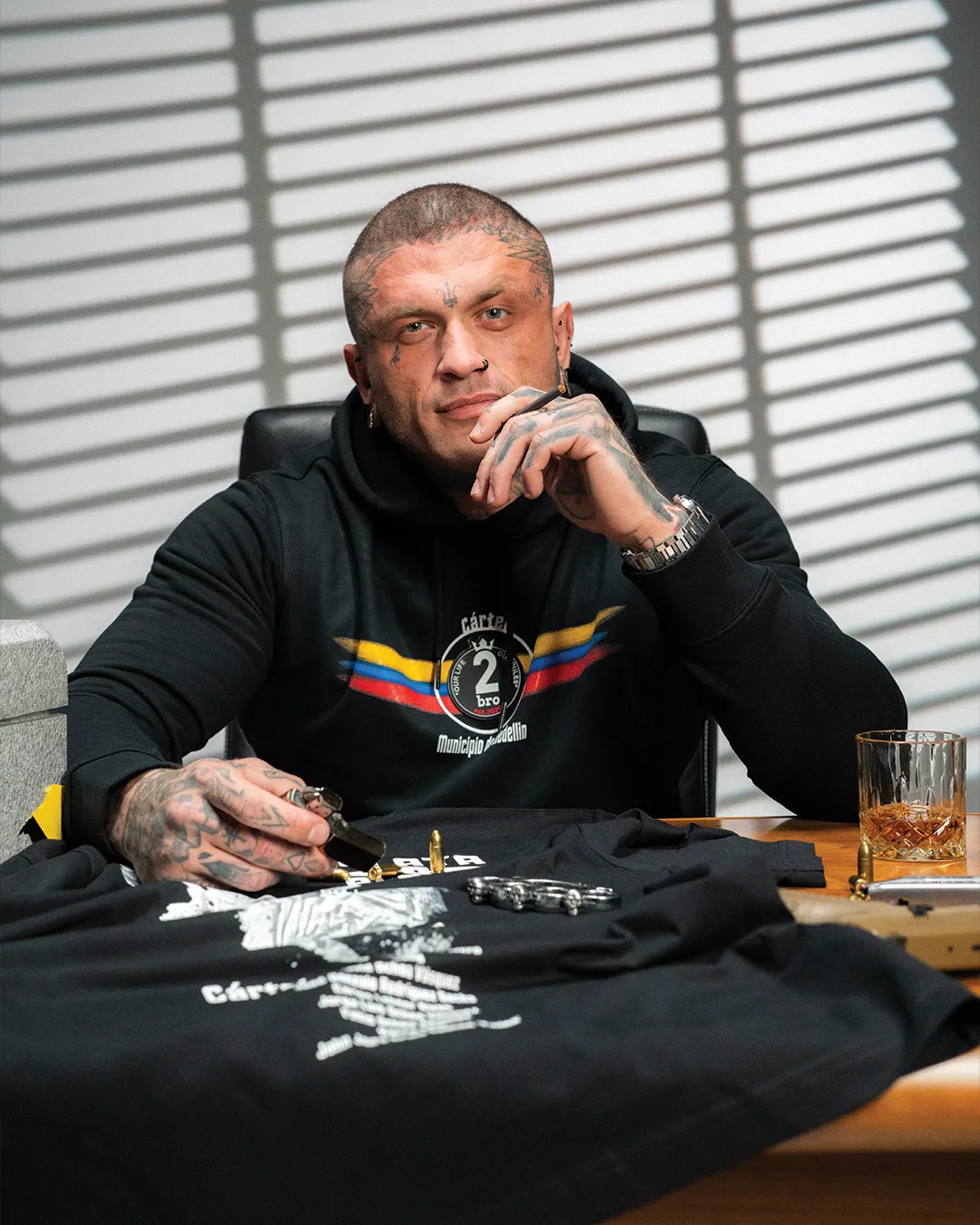 2BRO osnivač - Cártel